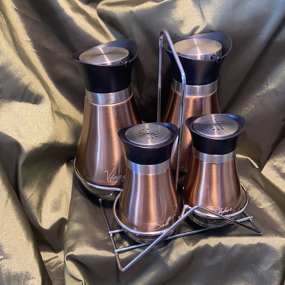 Le Regala 5 Piece Condiment Set NIB